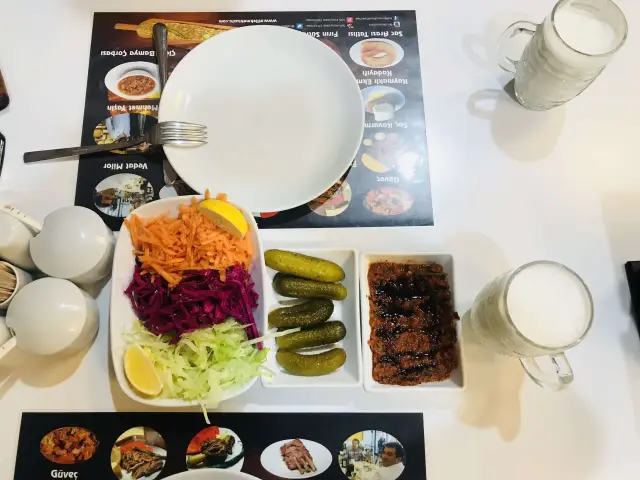 Tatlı Konyalılar Etli Ekmek Ve Fırın Kebap'nin yemek ve ambiyans fotoğrafları 21