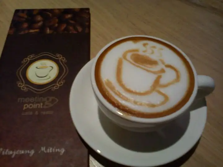 Meeting Point Cafe & Resto