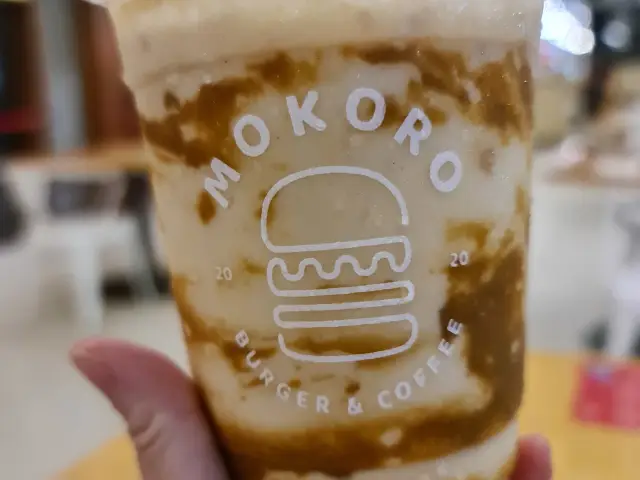Gambar Makanan Mokoro Burger & Coffee 8