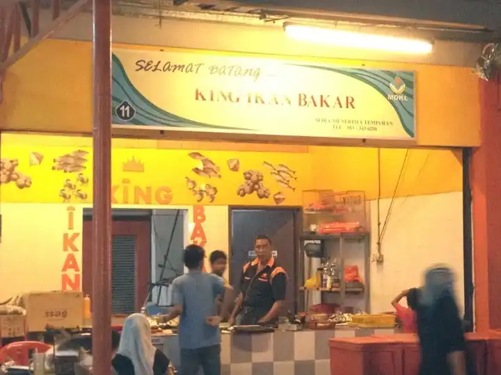 King Ikan Bakar Pantai Morib