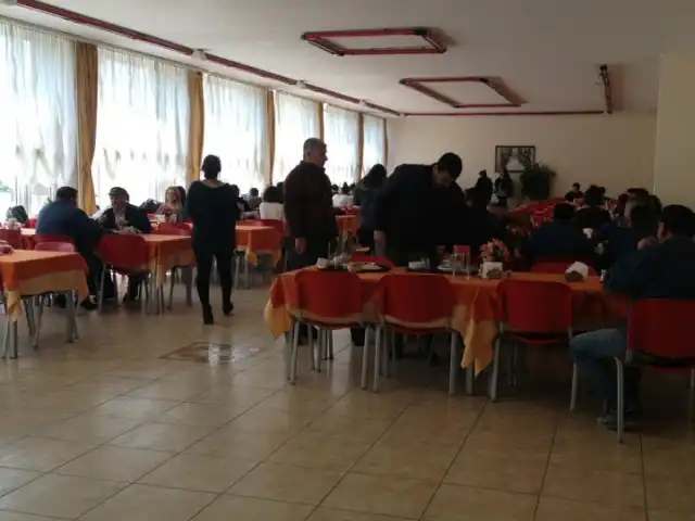 Ankara Üni. Ziraat Fakültesi Öğrenci Yemek Salonu'nin yemek ve ambiyans fotoğrafları 6