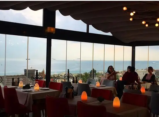 Tria Elegance Restaurant'nin yemek ve ambiyans fotoğrafları 55