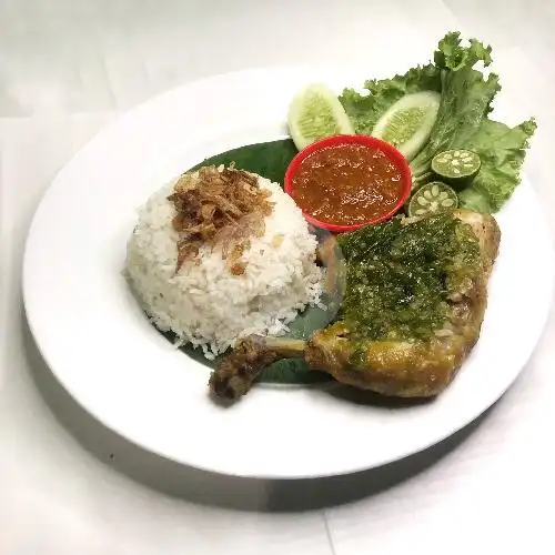 Gambar Makanan Ayam Penyet Cabe Ijo Ibu Ros 2, Kebon Sirih 4