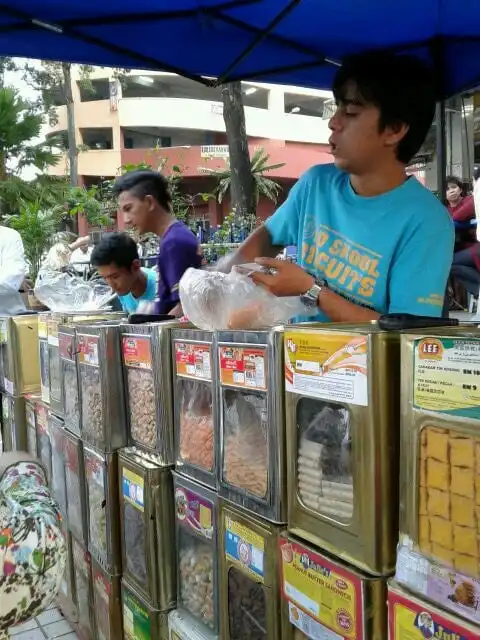 lori abam biskut timbang