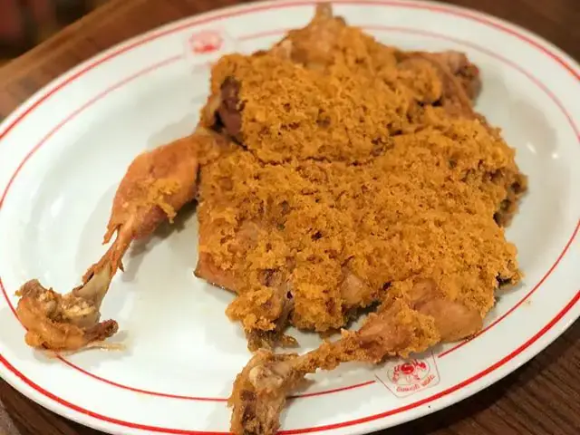 Gambar Makanan Ayam Goreng Suharti 9