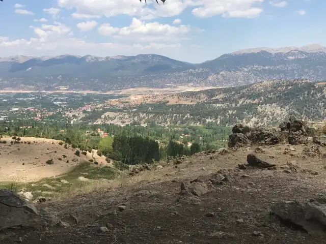 Uçarsu Restorant Meşhur Gömbe Kebapçısı'nin yemek ve ambiyans fotoğrafları 13