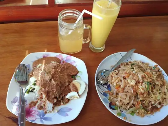 Gambar Makanan Warung Makan Boegisan 10