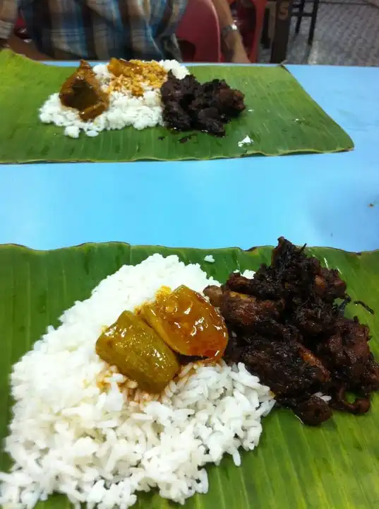 Meena Curry House Food Photo 2