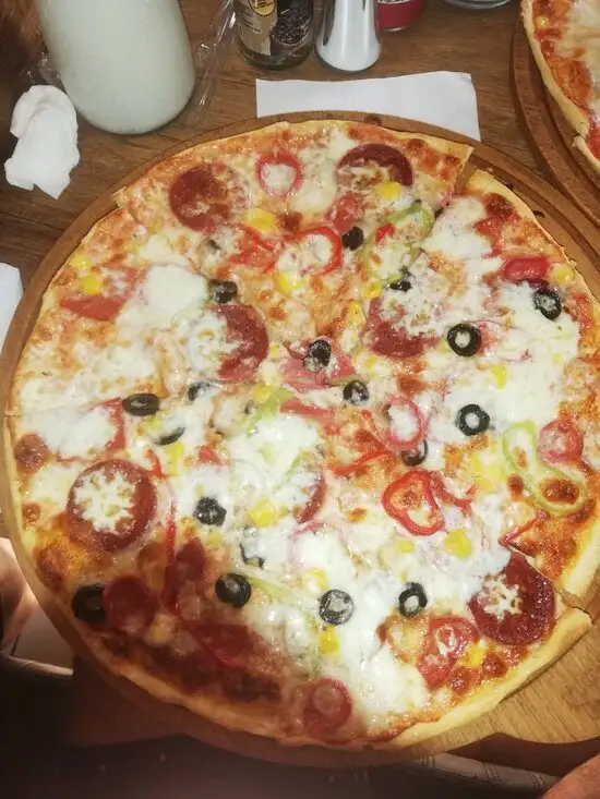 Pizza Napoli'nin yemek ve ambiyans fotoğrafları 19