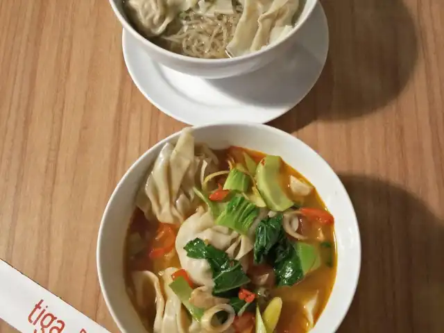 Gambar Makanan Tiga Wonton 16