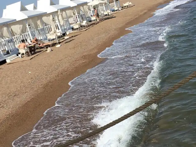 Neyzen Demhane | L'arena Beach İskele'nin yemek ve ambiyans fotoğrafları 6