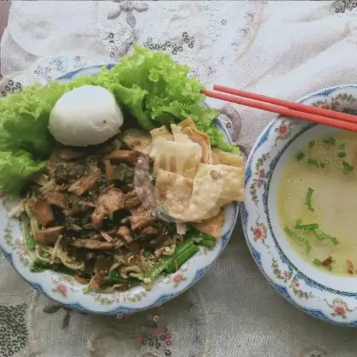 Gambar Makanan Pangsit Mie Ayam Geprek, Merjosari 4