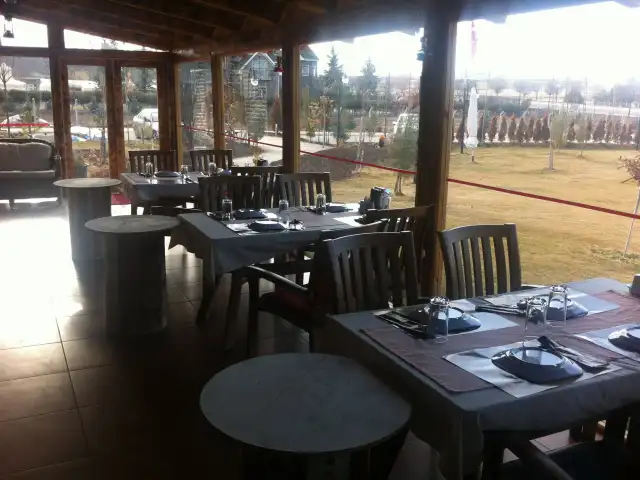 İncek Town Restaurant'nin yemek ve ambiyans fotoğrafları 3