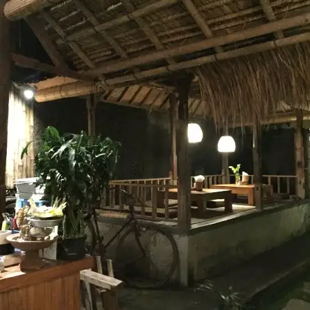 Gambar Makanan Warung Scooting Ubud 12