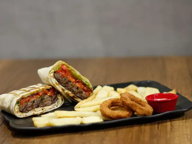 Tuas Barbeque Burger'nin yemek ve ambiyans fotoğrafları 6