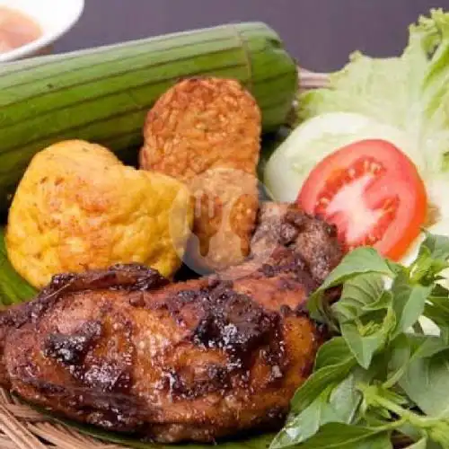 Gambar Makanan Ayam Penyet Sambel Ijo Bu Sri, Kemayoran 6