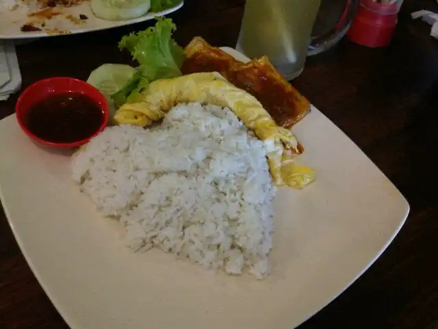 Gambar Makanan LOX Nasi Goreng Kulit 9