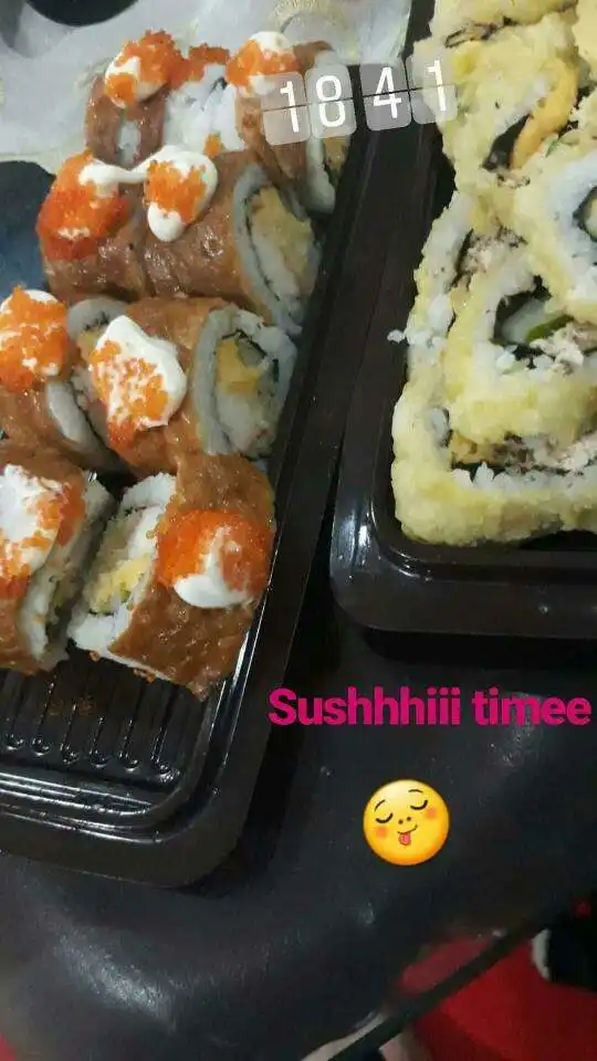 Gambar Makanan Sushi Box 12