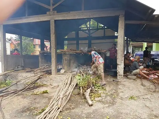 Gambar Makanan Sei Babi Om Bai Baun 14