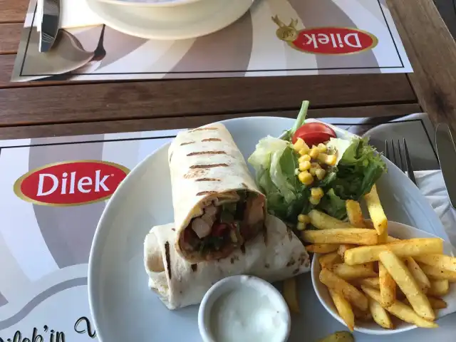 Dilek Pasta Cafe Restaurant'nin yemek ve ambiyans fotoğrafları 8