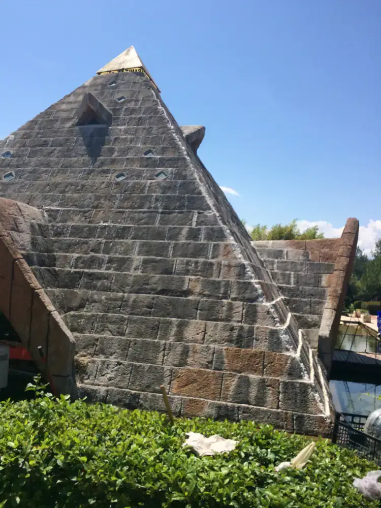 Piramit Cafe - Bar