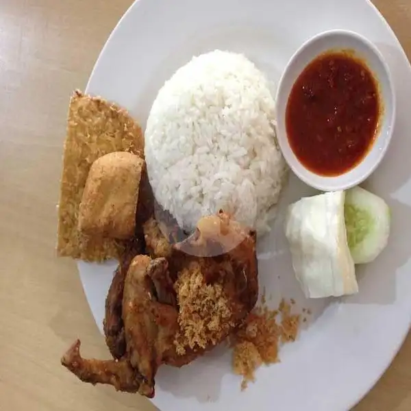 Gambar Makanan Ayam Goreng Kalasan, Benda 7