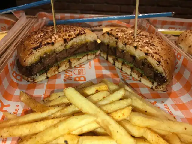 Momsteak Burger'nin yemek ve ambiyans fotoğrafları 8