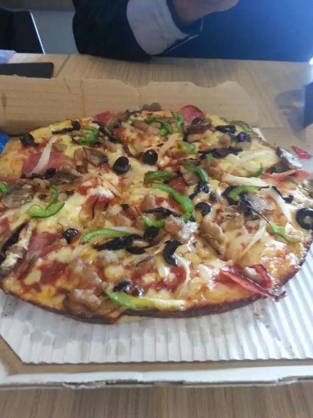 Gambar Makanan Domino's Pizza 10