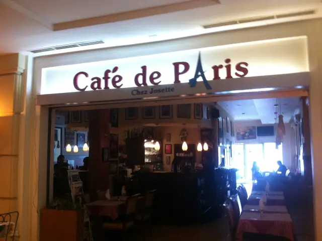 Gambar Makanan Cafe de Paris - The Bellezza Suites 6