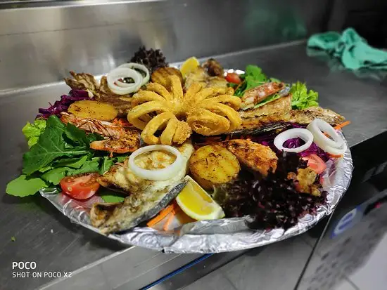 Rainbow Fish & Meat Restaurant'nin yemek ve ambiyans fotoğrafları 22