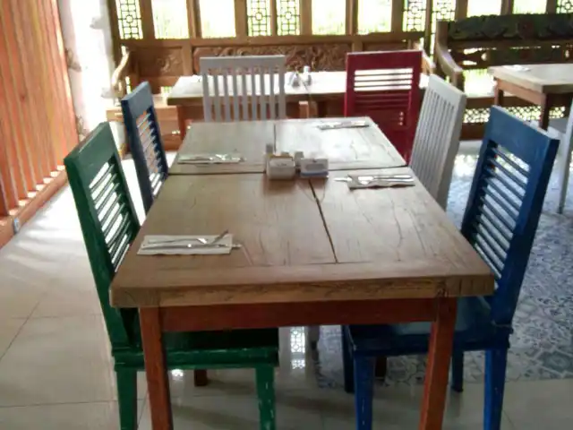 Gambar Makanan de Dapoer - Rhadana Hotel 12