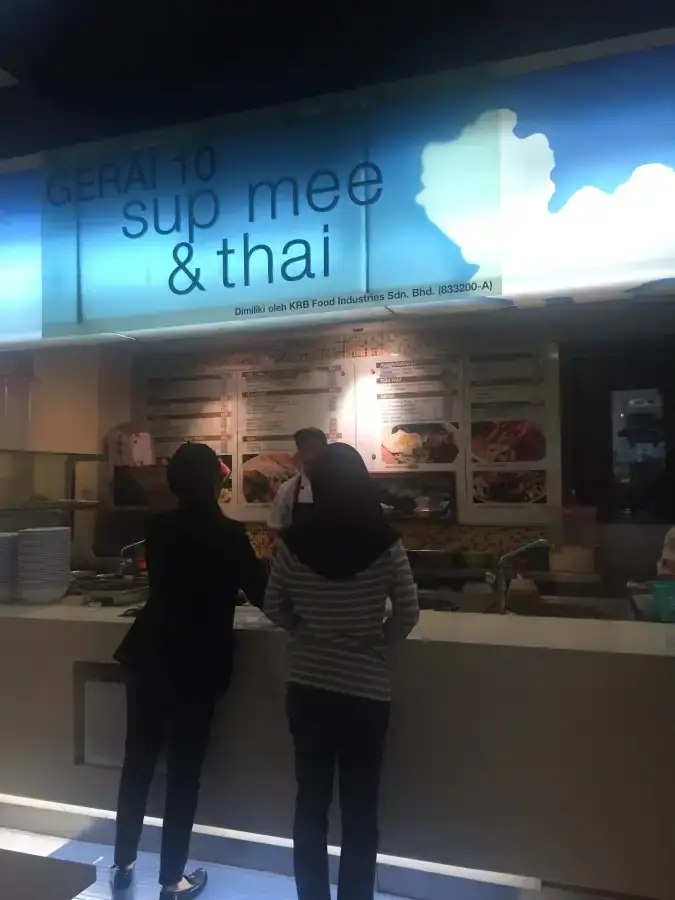 Sup Mee & Thai
