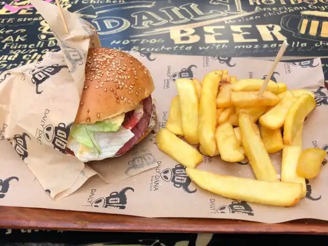 dailydana burger&steak'nin yemek ve ambiyans fotoğrafları 7