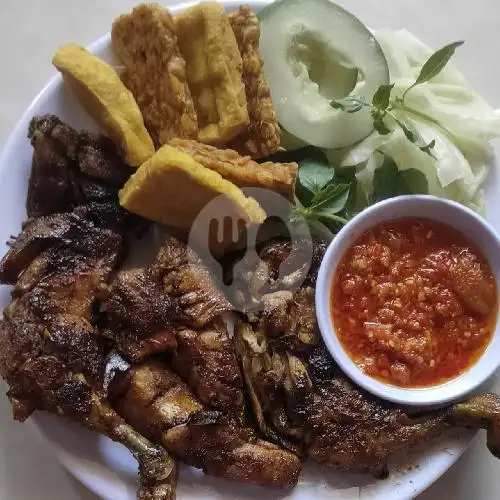 Gambar Makanan Ayam Penyet Dapoer Kost, Kec. Mamajang/Kel. Mandala 9