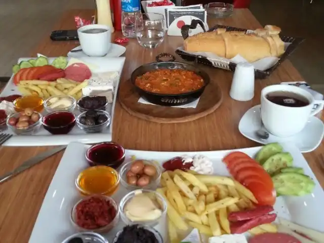 Caliente cafe'nin yemek ve ambiyans fotoğrafları 1