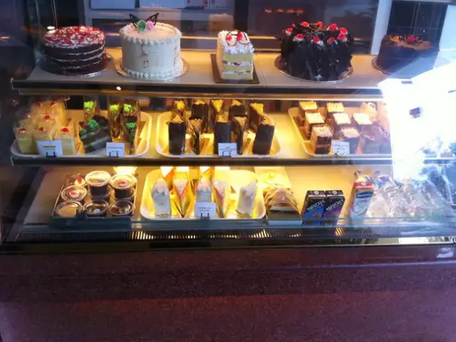 Gambar Makanan YYT Cake Factory 4