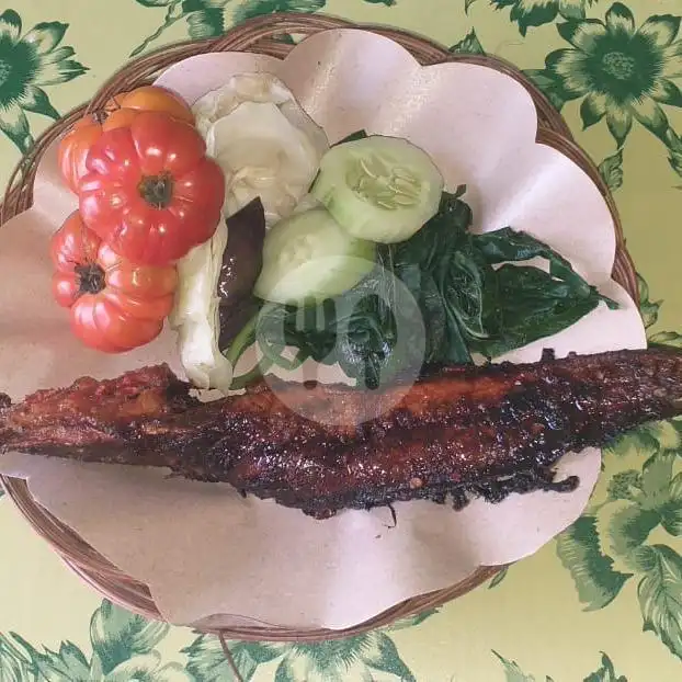 Gambar Makanan Nasi Tempong Keyla, Pulau Batanta 10