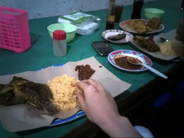 Gambar Makanan Nasi Cikur & Liwet Teh Rena 1