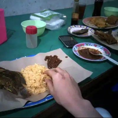 Nasi Cikur & Liwet Teh Rena