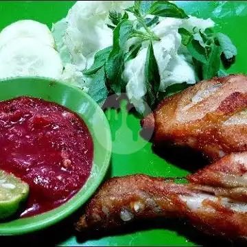 Gambar Makanan Ayam Bakar & Goreng Khalila Homestay 3