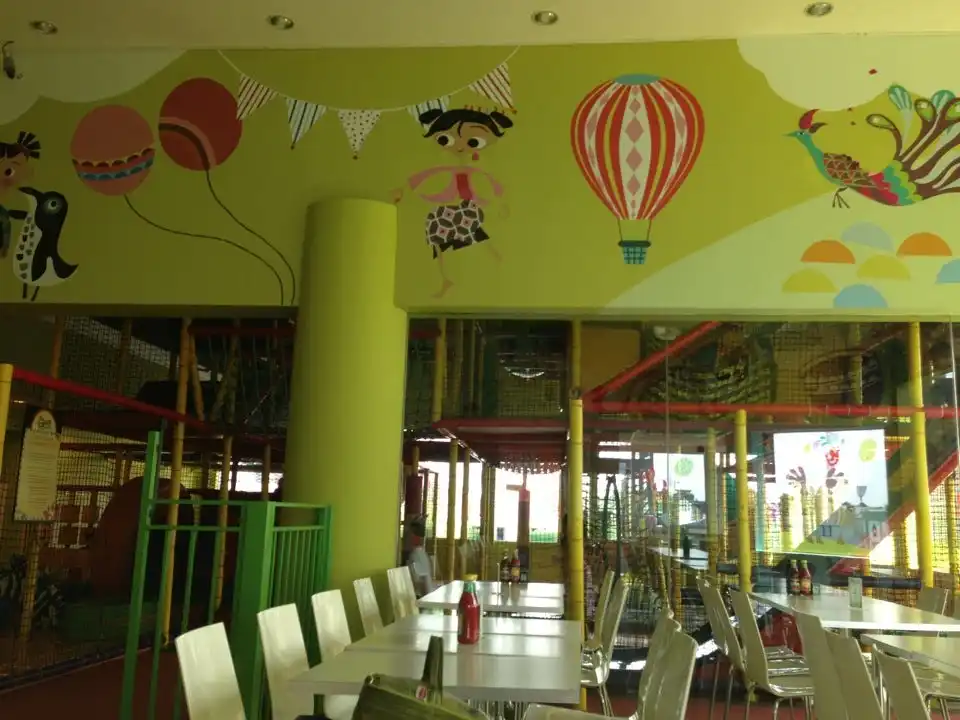Tamani kids Cafe