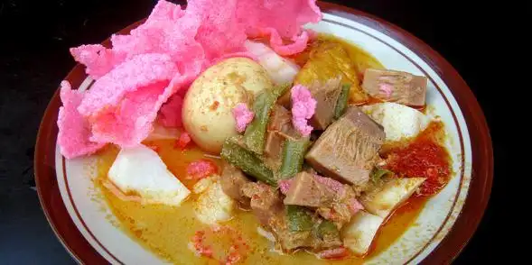 Ketupat Sayur Padang, Pasar Kliwon