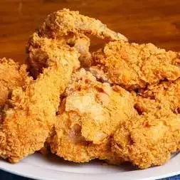 Gambar Makanan Fried Chicken Putra, Padat Karya 17