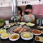 Hongik Univ. Korean BBQ Food Photo 3
