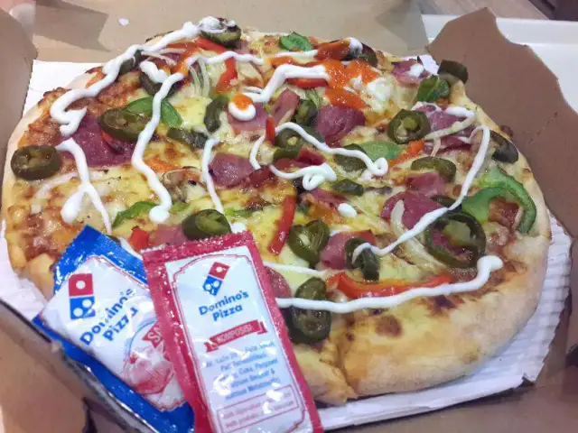 Gambar Makanan Domino's Pizza 15