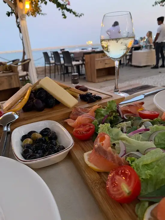 Ship Inn Marina Restaurant'nin yemek ve ambiyans fotoğrafları 42