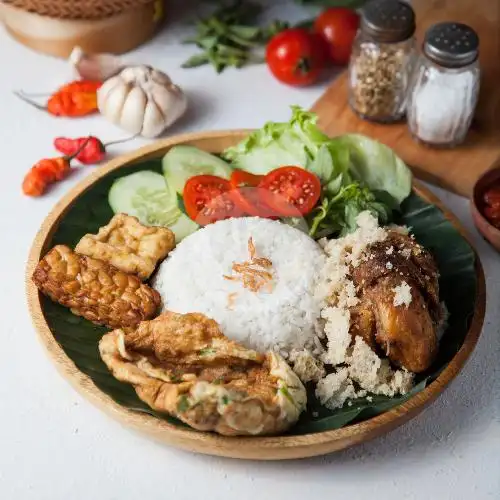 Gambar Makanan Nasi Uduk Rahmat & Soto Betawi, Denpasar 2