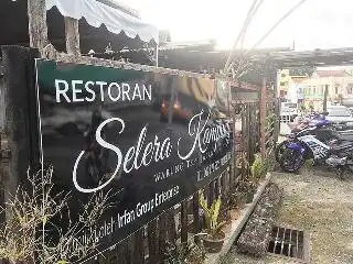 Restoran Selera Kampung - warung Tepi Jalan