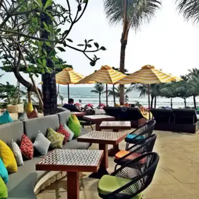 S.K.A.I. Beach Club – Padma Resort Legian