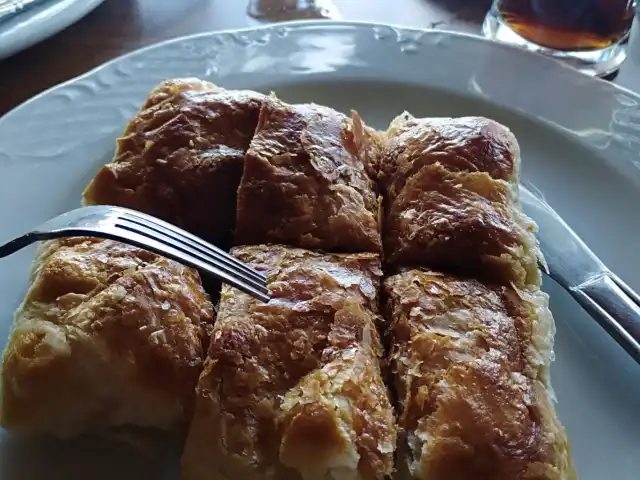 Küçükbaşak Börek ve Pasta Fırını'nin yemek ve ambiyans fotoğrafları 19